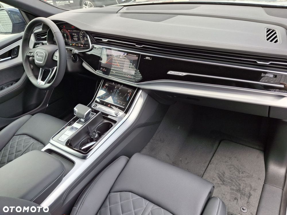 Audi Q8 - 15