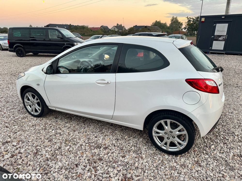 Mazda 2 - 9