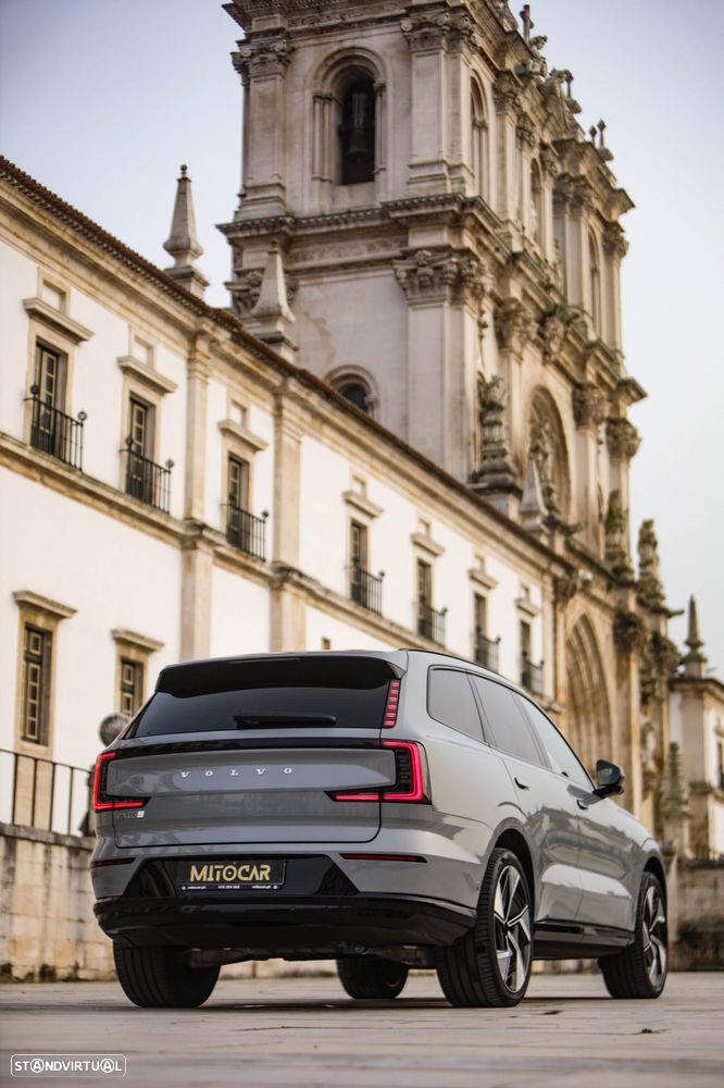 Volvo EX90 Twin Performance AWD Plus (7L) - 18