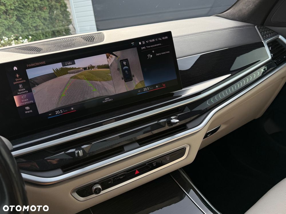 BMW X7 M50d sport - 10
