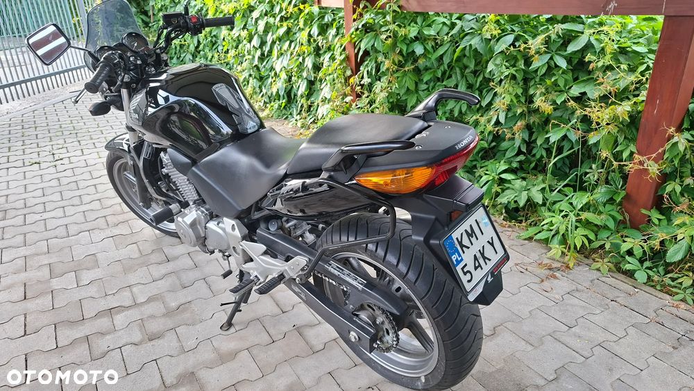 Honda CBF - 8