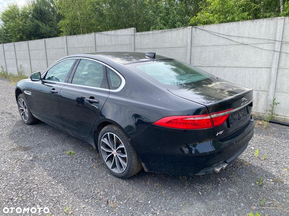 Jaguar XF 20d AWD Prestige - 5
