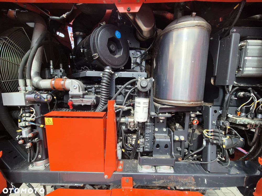 Kuhn SPW 22 Intense / 1WŁ. / NOWY SERWIS / 2 ŚLIMAKI / 22M3  / SUPER STAN / PASZOWÓZ SAMO JEZDNY - 21