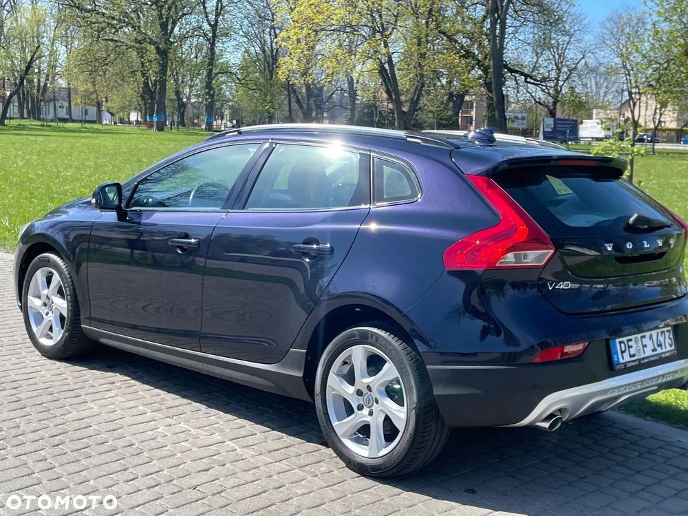 Volvo V40 Cross Country T3 Momentum - 3