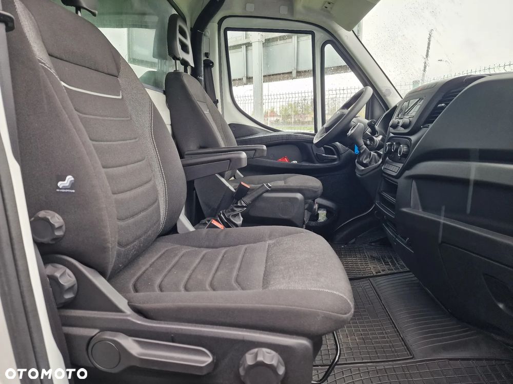 Iveco DAILY 35S HI-MATIC Automat Bezwypadkowy, 10 EP, Salon PL , ASO BURTO FIRANA,KLIMA ,WEBASTO - 11
