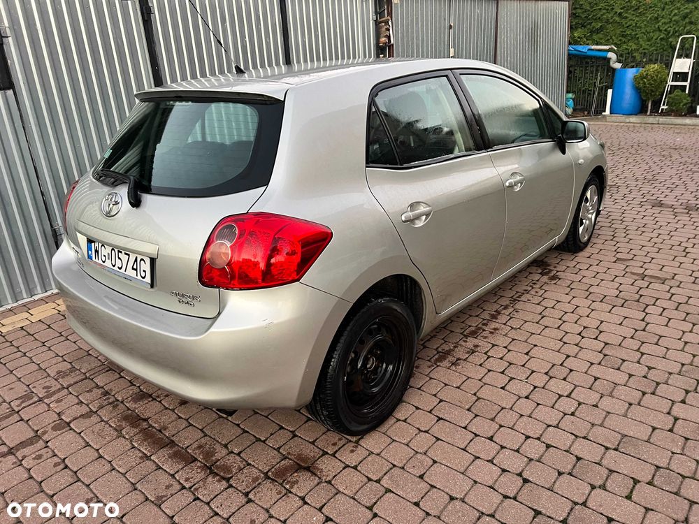 Toyota Auris - 5