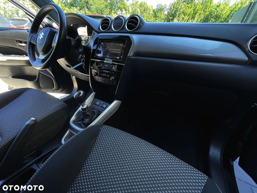 Suzuki Vitara 1.6 DDiS (4x2) Comfort - 16