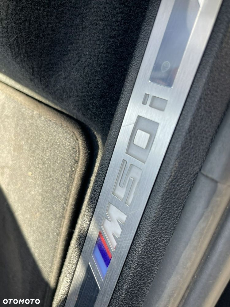 BMW X5 M M50i - 13