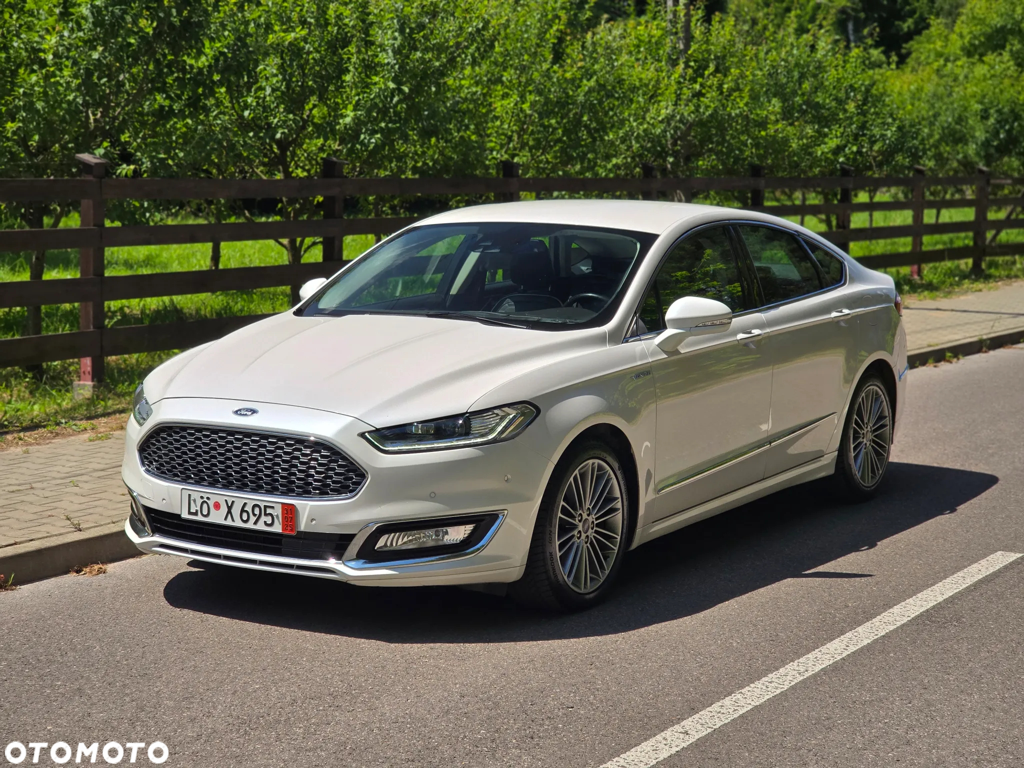 Ford Mondeo Vignale 2.0 Hybrid - 9