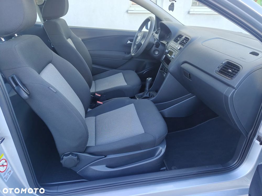 Volkswagen Polo - 12