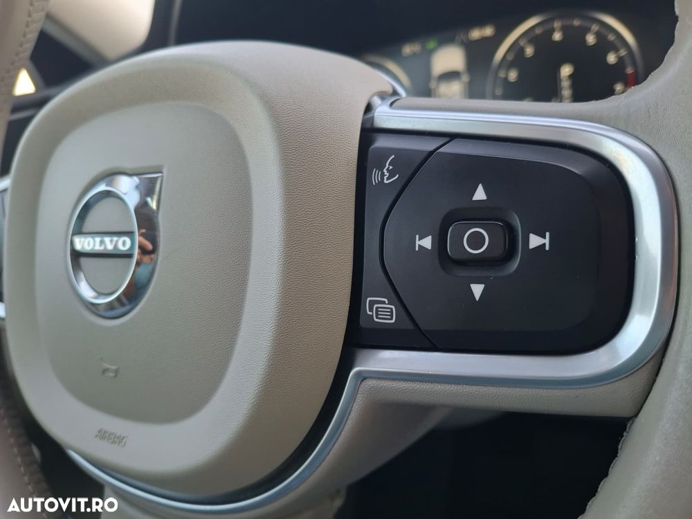 Volvo XC 60 - 29