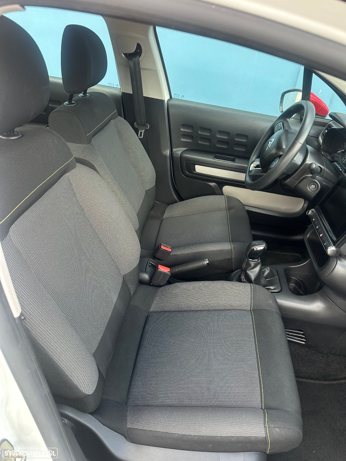 Citroën C3 1.2 PureTech Shine - 9