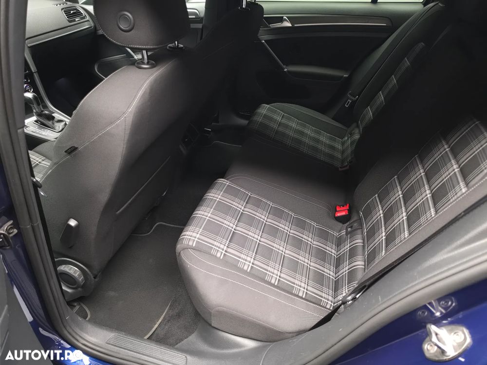 Volkswagen Golf GTD 2.0 TDI SCR DSG - 32
