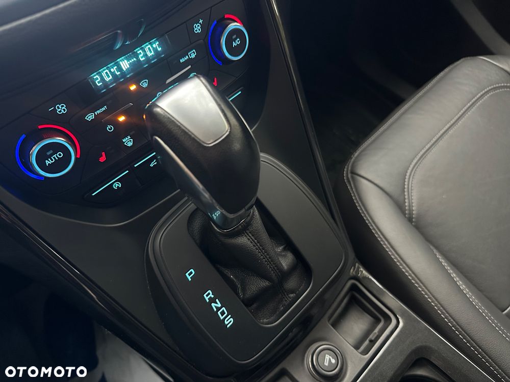 Ford Kuga - 22