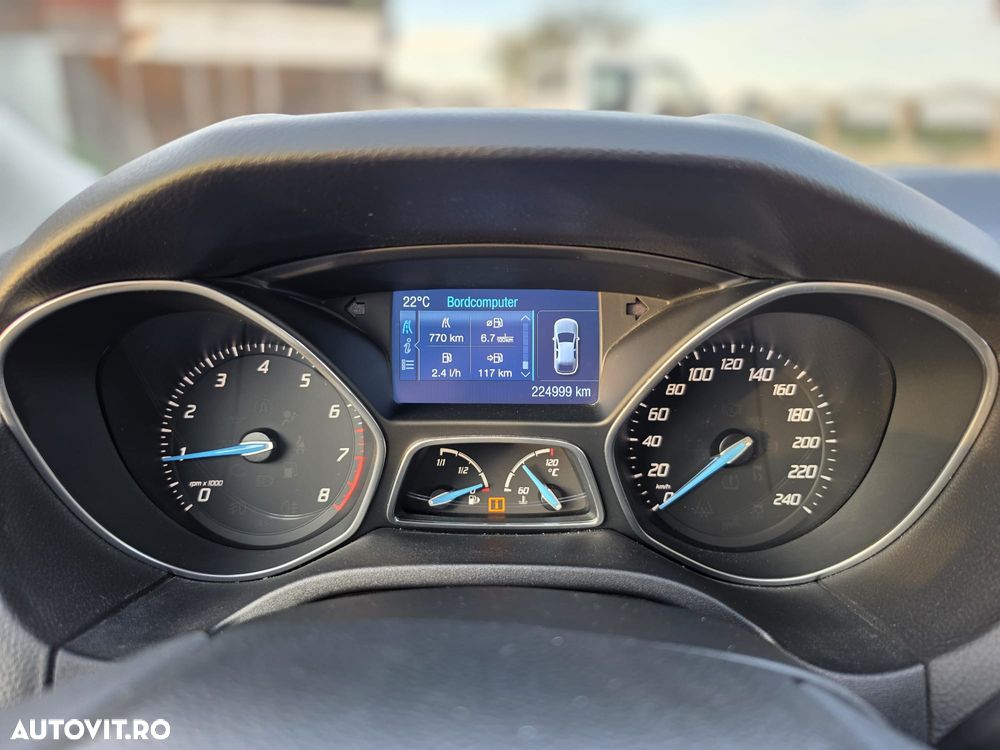 Ford Focus 1.6 EcoBoost Start-Stopp-System Titanium - 8