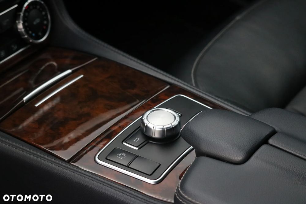 Mercedes-Benz CLS 350 CDI 4-Matic BlueEff - 7