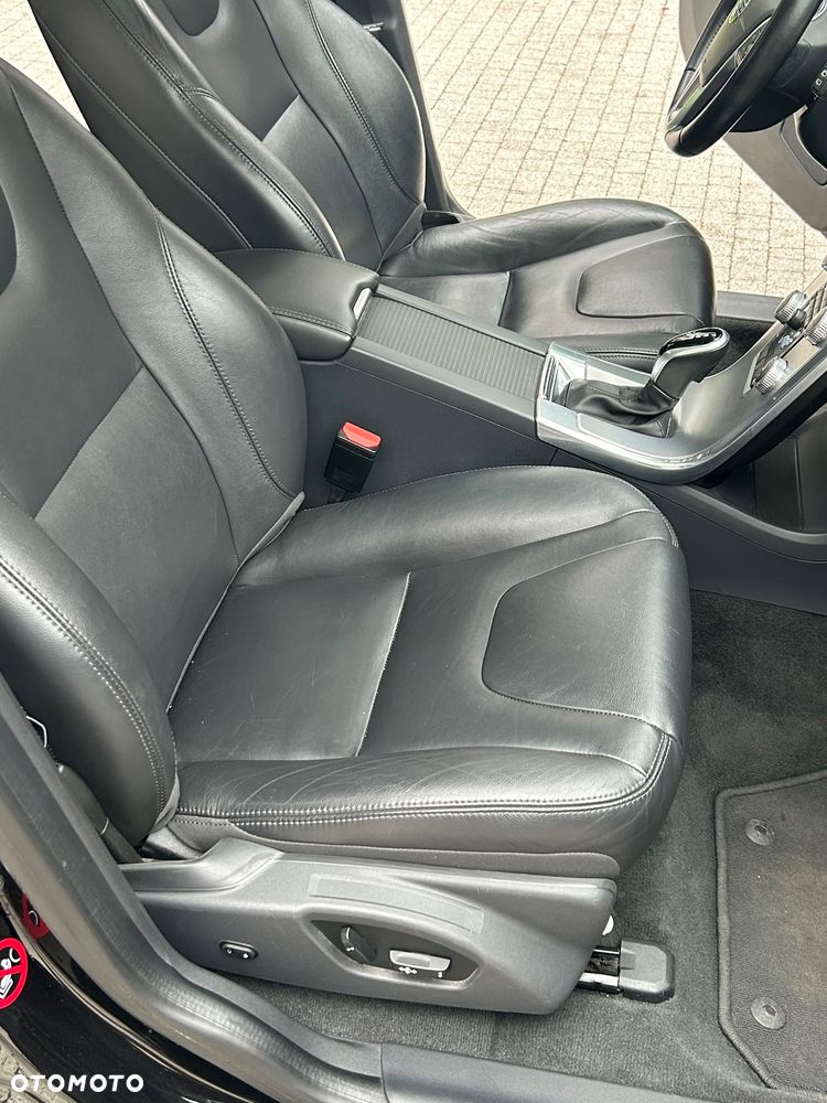 Volvo XC 60 D3 Drive-E Summum - 16