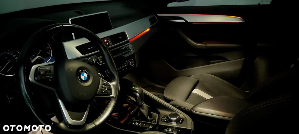 BMW X1 xDrive18d Sport Line - 17