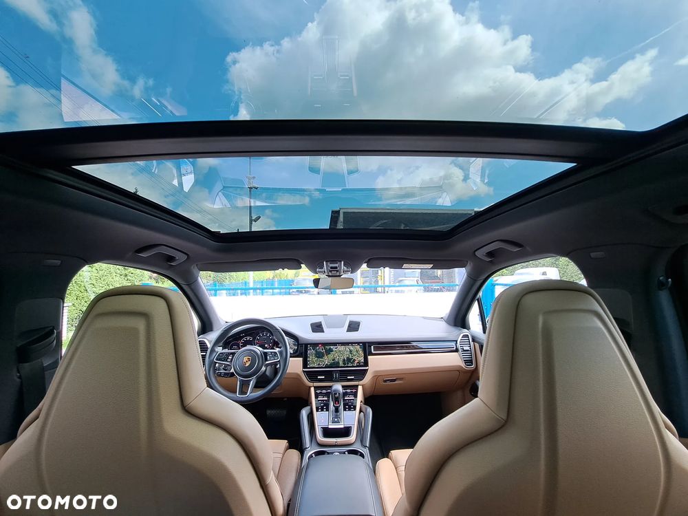 Porsche Cayenne Platinum Edition - 12