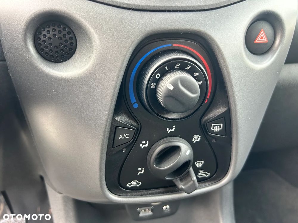 Toyota Aygo 1.0 VVT-i Color Edition - 17