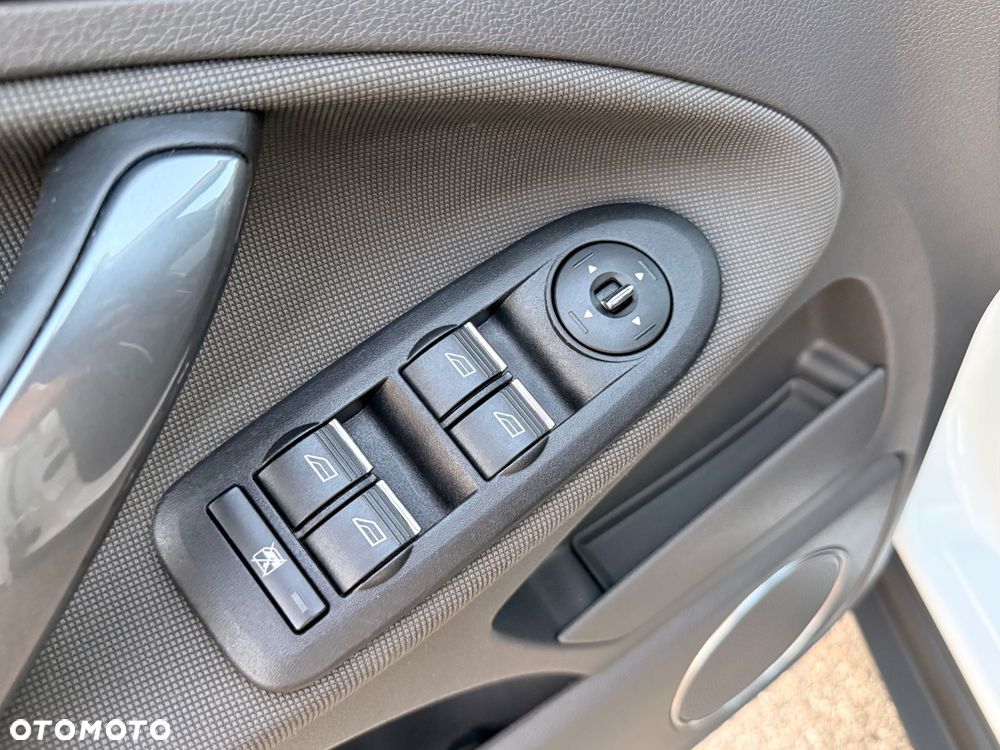 Ford Kuga 2.0 TDCi Titanium - 31