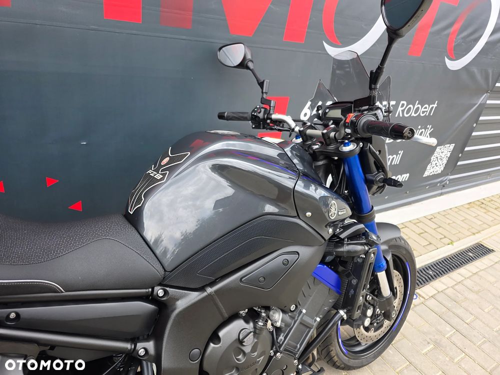 Yamaha FZ8 - 32