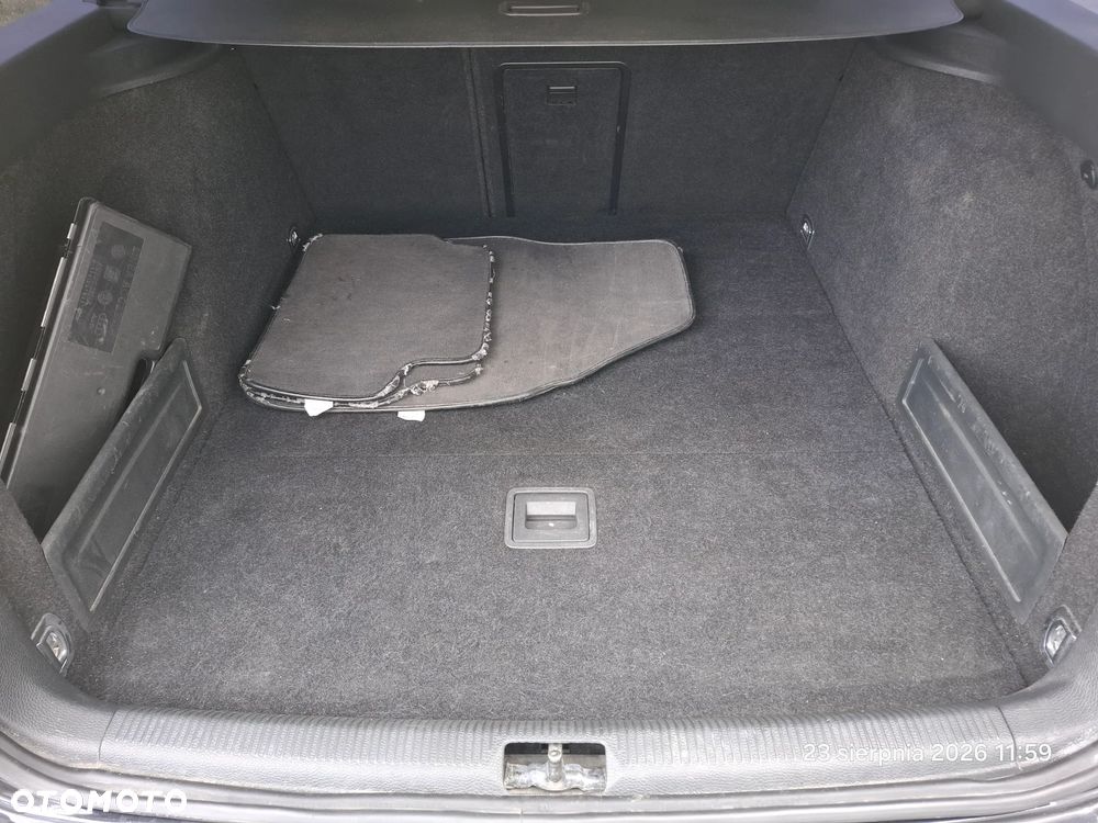 Volkswagen Passat 2.0 TDI Comfortline Optimum DSG - 3