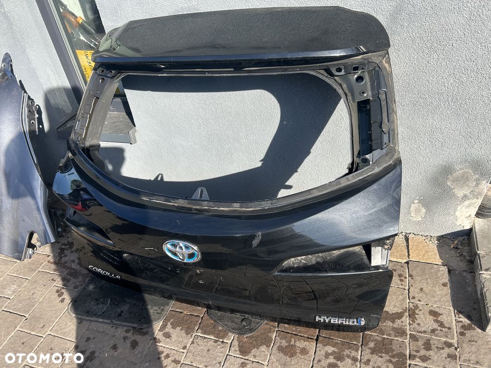 COROLLA E21 HYBRYD KOMBI KLAPA BAGAZNIKA 209 CZARNA IGLA ORG - 2