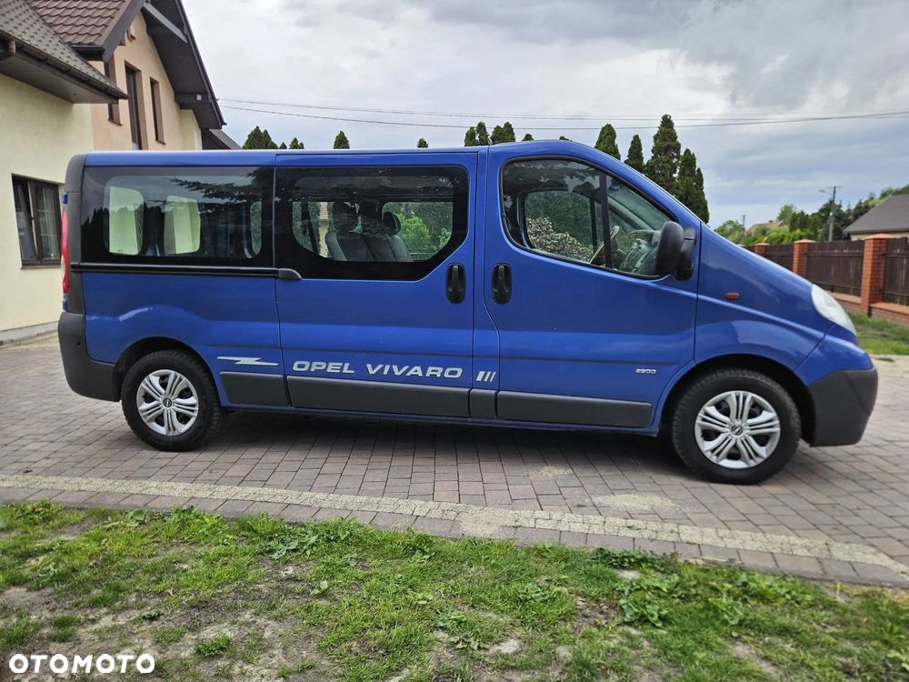 Opel Vivaro - 8
