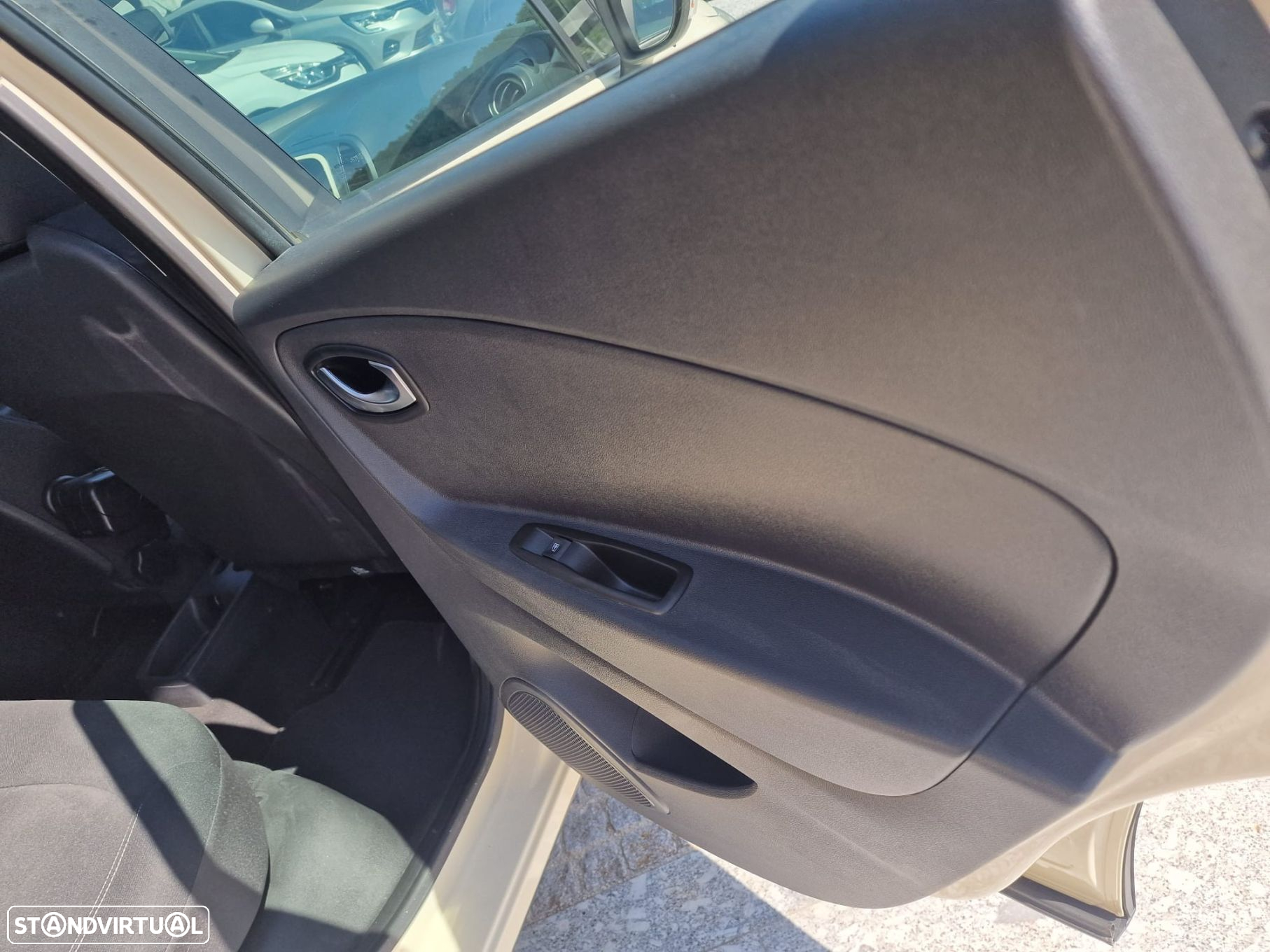 Renault Captur 1.5 dCi Exclusive - 36