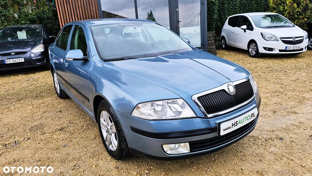 Skoda Octavia 1.6 Family Plus - 6