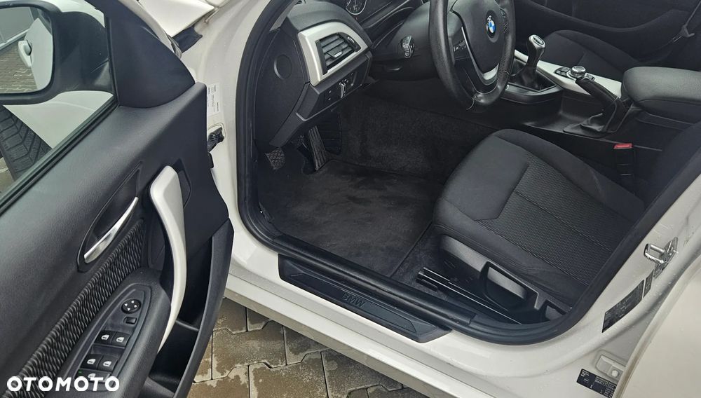 BMW Seria 1 118d Urban Line - 19