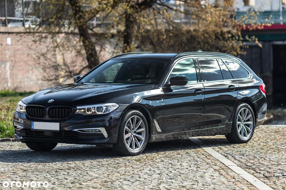 BMW Seria 5 520d xDrive Luxury Line sport - 4