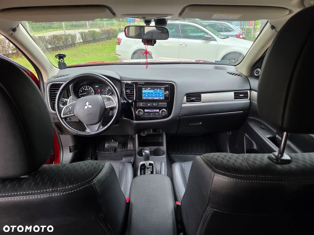 Mitsubishi Outlander 2.0 Intense + CVT - 11