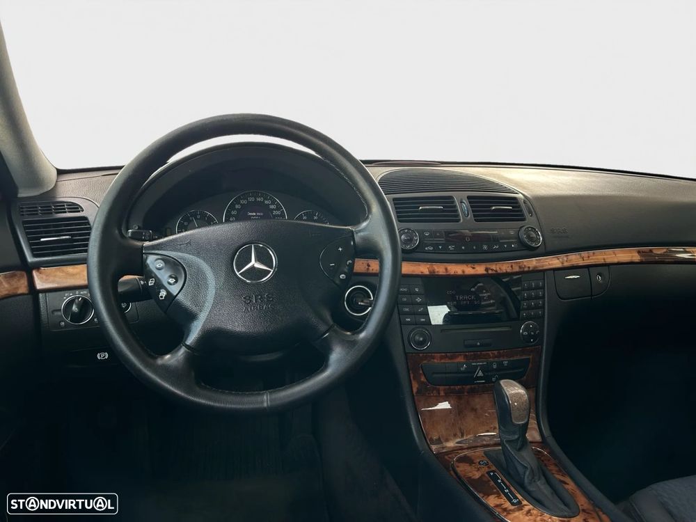 Mercedes-Benz E 220 CDi Avantgarde Aut. - 10