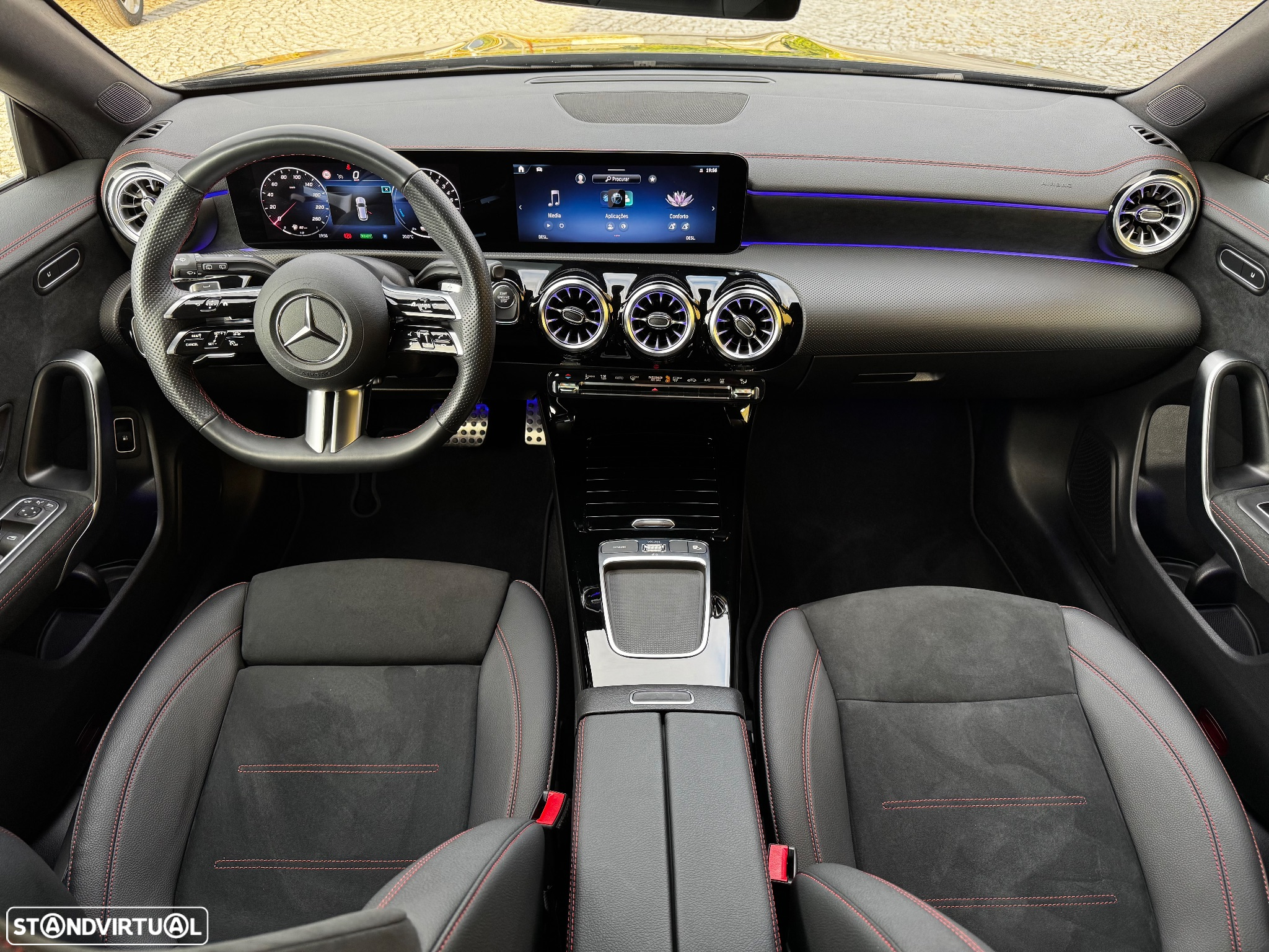 Mercedes-Benz CLA 250 e Shooting Brake AMG Line - 32