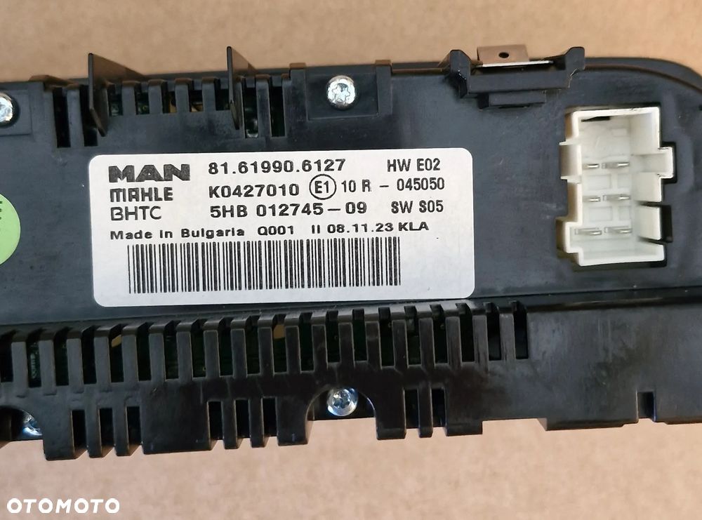 MAN TGX TGS TGL TGM PANEL NAWIEWU KLIMATYZACJI 81.61990.6127 NOWY - 2