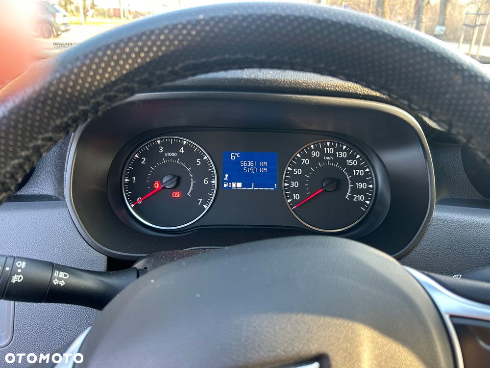 Dacia Duster 1.6 SCe Blackshadow S&S - 14