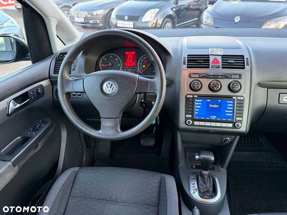Volkswagen Touran 2.0 TDI DSG United - 19