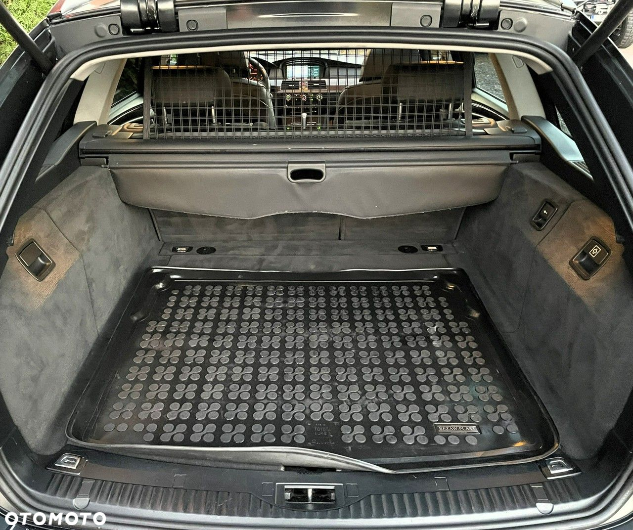 BMW Seria 5 520d Touring - 39