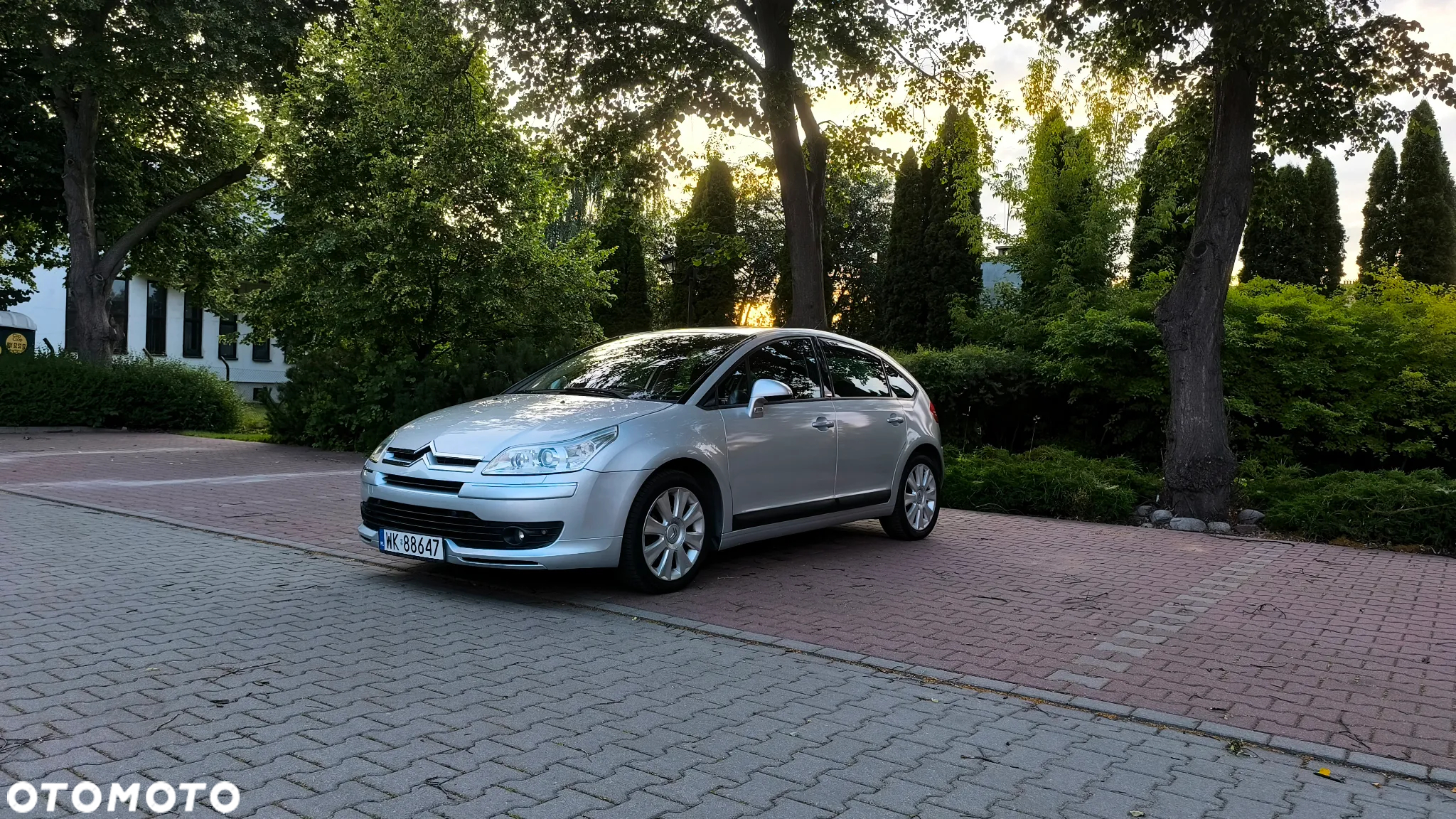 Citroën C4 2.0 16V Exclusive - 4