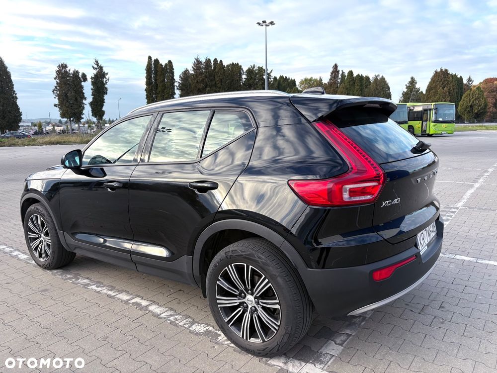 Volvo XC 40 T3 Momentum Pro - 12