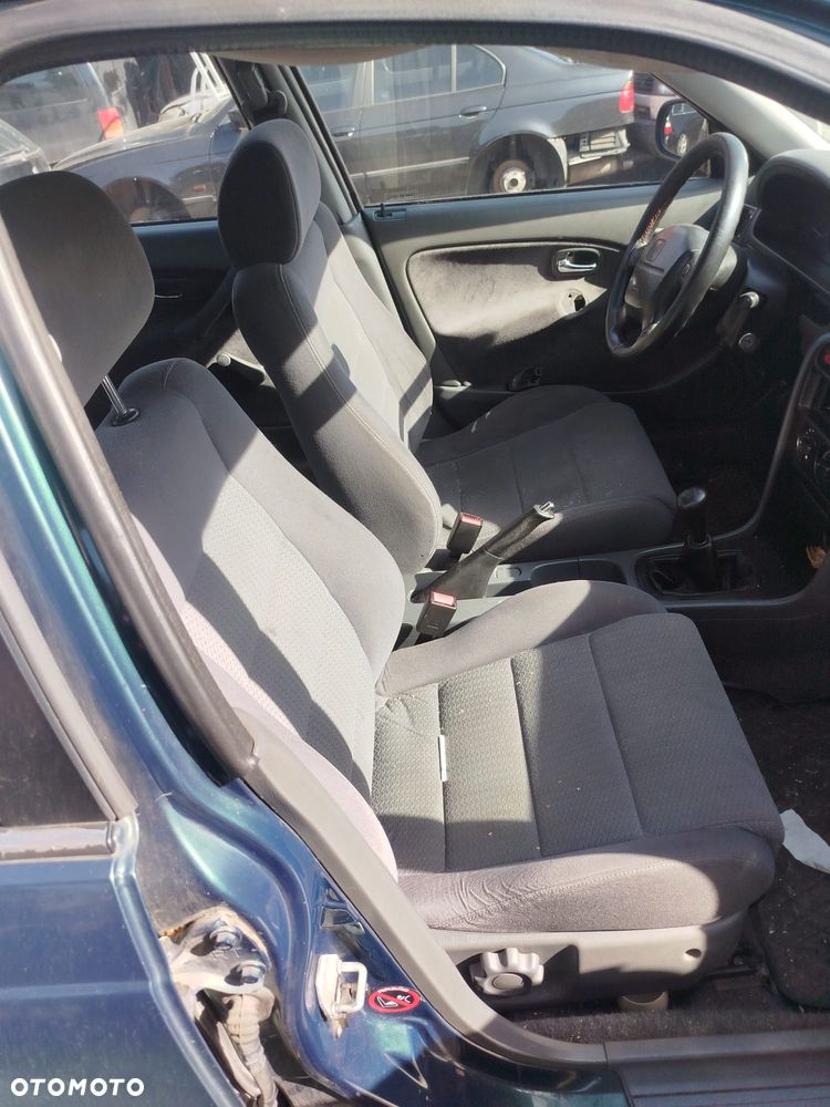 Honda Civic 6 na części. - 4
