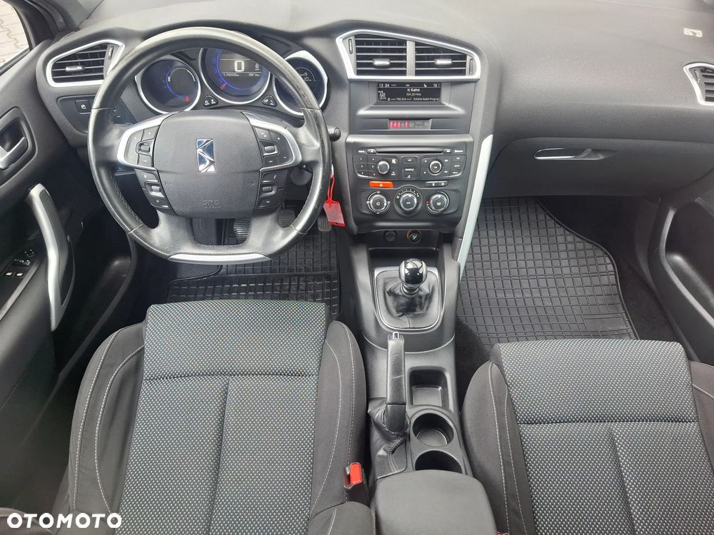 Citroën DS4 e-HDi 110 SoChic - 20
