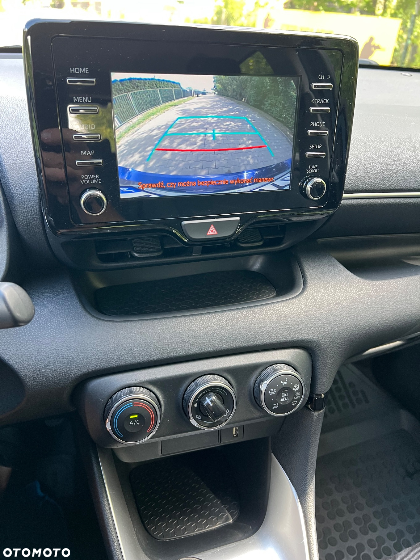 Toyota Yaris 1.5 Comfort - 27
