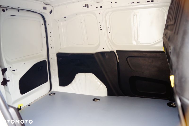Toyota Proace City - 15
