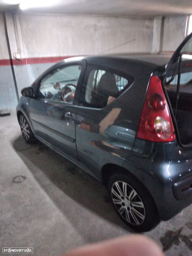 Peugeot 107 1.4 HDi Trendy - 4