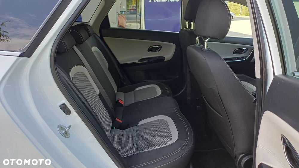 Kia Ceed 1.6 CRDi 136 ISG Platinum Edition - 17