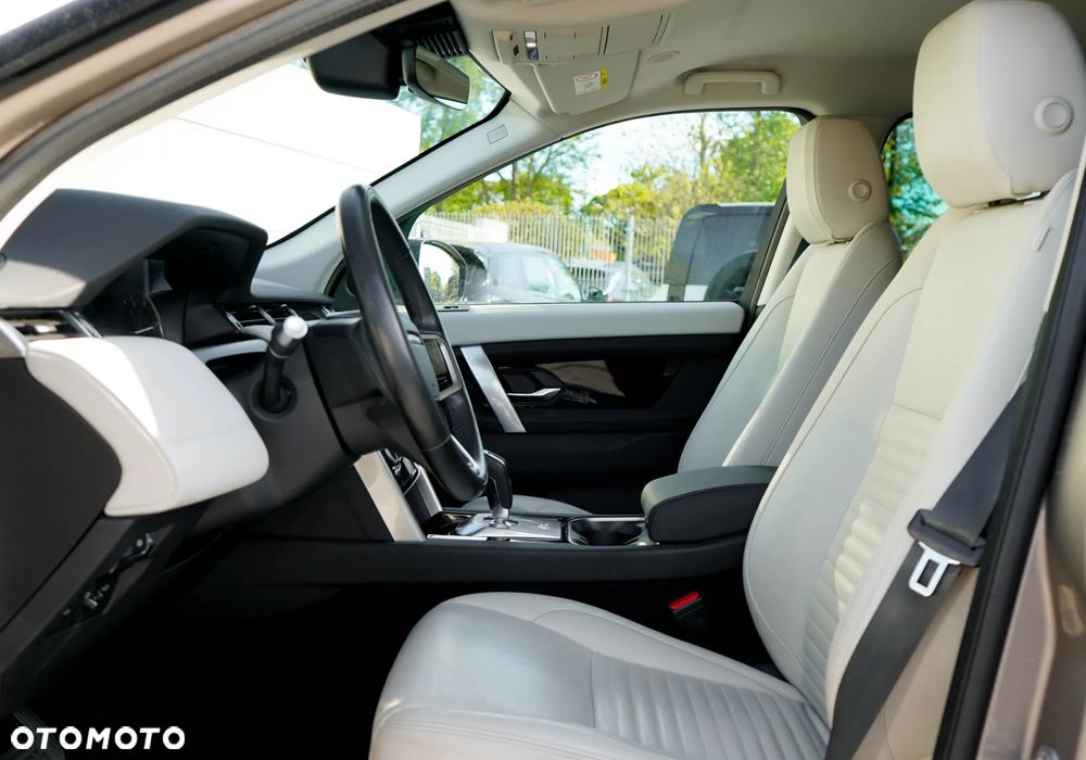 Land Rover Discovery Sport - 14