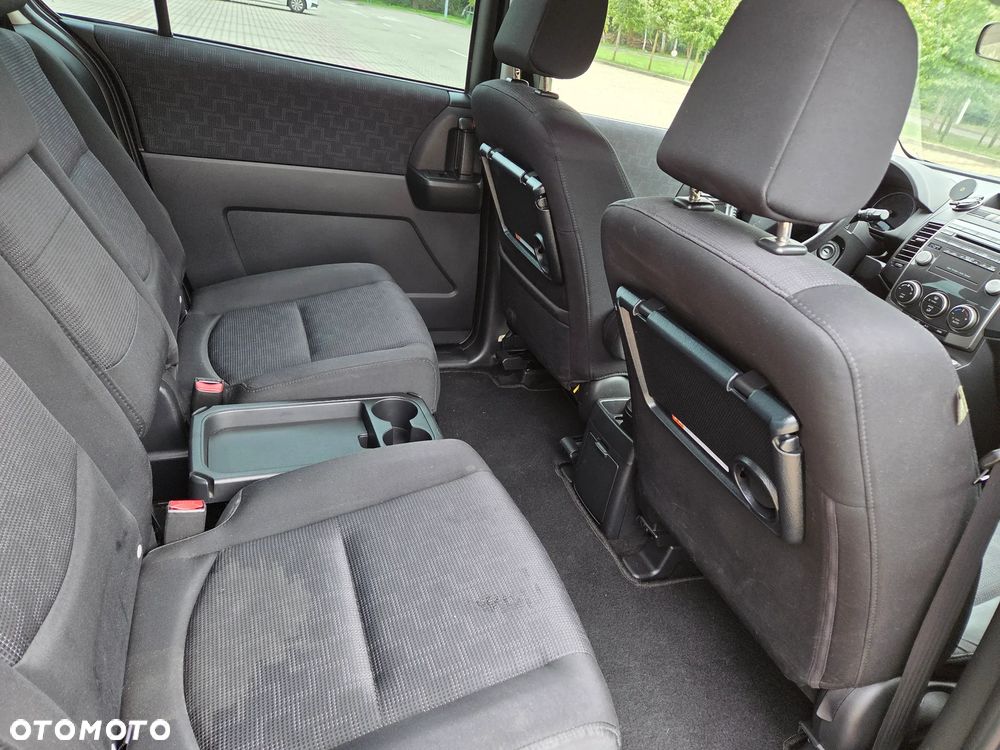 Mazda 5 - 7